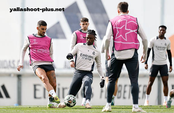 ريال مدريد يعلن تمسكه بثنائي الوسط كامافينجا وسيبايوس، ويرفض جميع العروض المقدمة لبيعهما في موسم الانتقالات الصيفي الحالي.